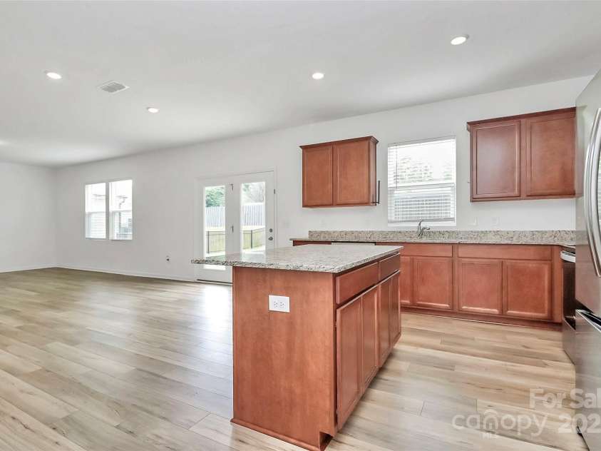 7013 Gale Force Lane, Charlotte, NC 28216.  MLS# CAR4291517, YatesRealty ID 31919. 