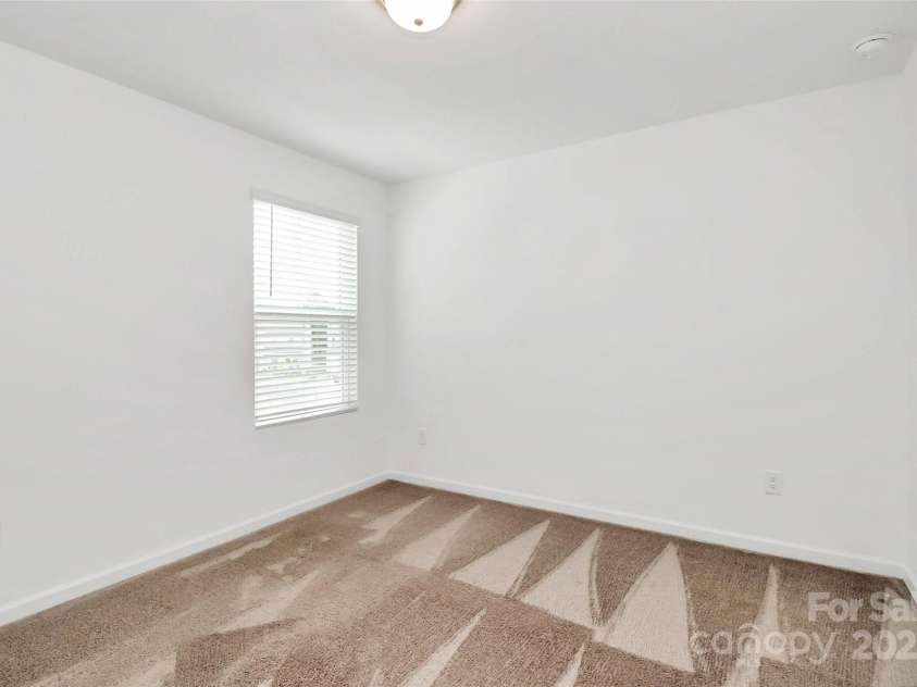 7013 Gale Force Lane, Charlotte, NC 28216.  MLS# CAR4291517, YatesRealty ID 31919. 