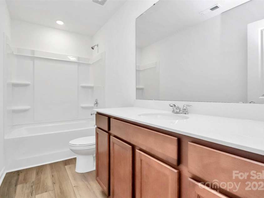 7013 Gale Force Lane, Charlotte, NC 28216.  MLS# CAR4291517, YatesRealty ID 31919. 