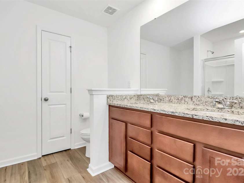 7013 Gale Force Lane, Charlotte, NC 28216.  MLS# CAR4291517, YatesRealty ID 31919. 