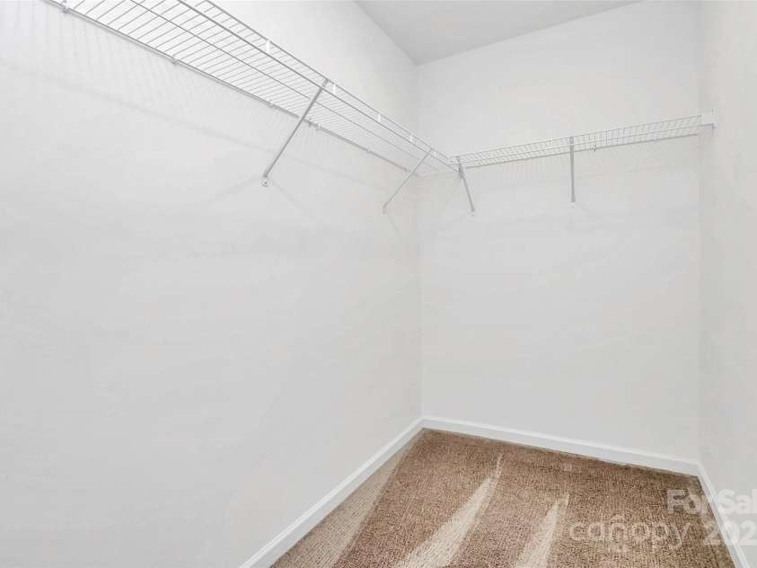 7013 Gale Force Lane, Charlotte, NC 28216.  MLS# CAR4291517, YatesRealty ID 31919. 