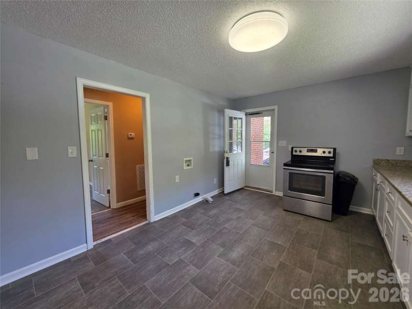 2831 Beechwood Circle, Gastonia, NC 28054.  MLS# CAR4395895, YatesRealty ID 31920. 