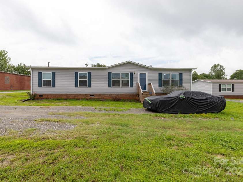 101 Park Lane, Grover, NC 28073.  MLS# CAR4292086, YatesRealty ID 31921. 