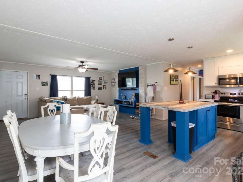 101 Park Lane, Grover, NC 28073.  MLS# CAR4292086, YatesRealty ID 31921. 