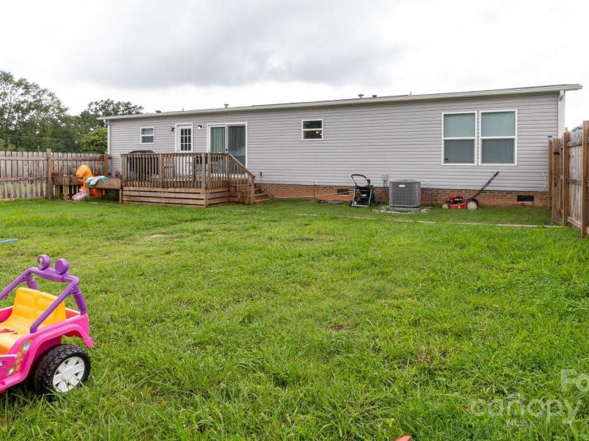 101 Park Lane, Grover, NC 28073.  MLS# CAR4292086, YatesRealty ID 31921. 