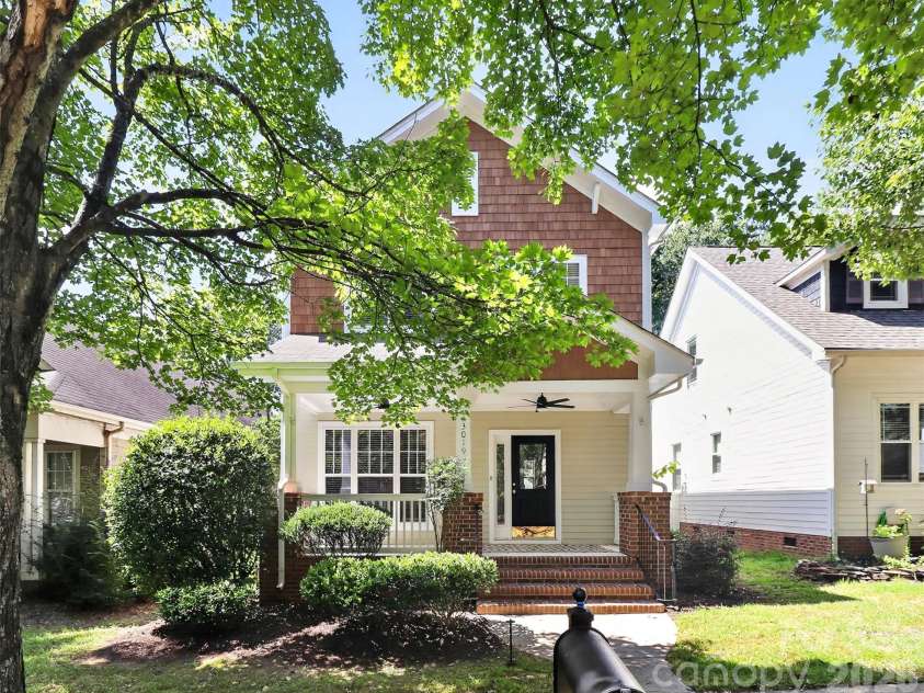 13019 West Douglas Park Drive, Huntersville, NC 28078.  MLS# CAR4395919, YatesRealty ID 31922. Front