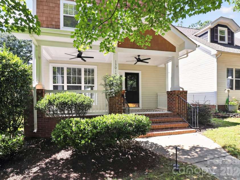 13019 West Douglas Park Drive, Huntersville, NC 28078.  MLS# CAR4395919, YatesRealty ID 31922. Front