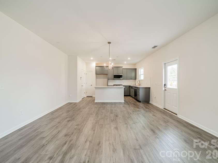 6012 Chumbley Point Road, Charlotte, NC 28215.  MLS# CAR4365246, YatesRealty ID 31923. 