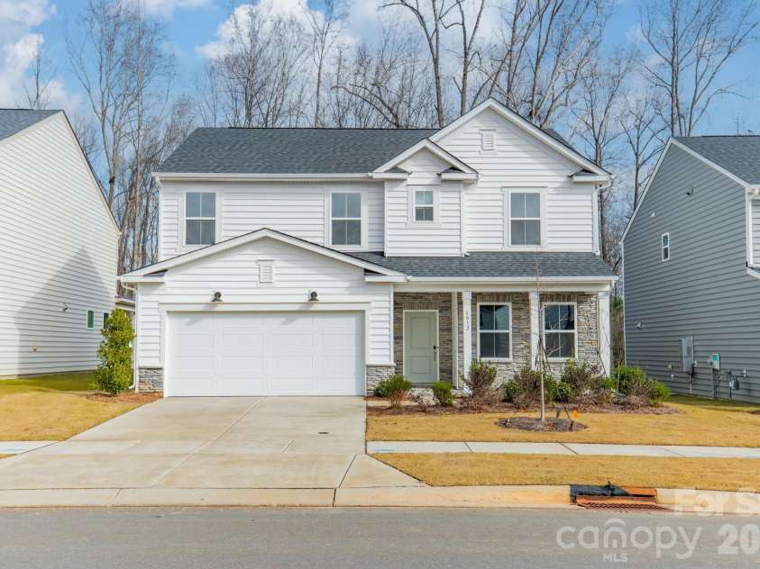 6012 Chumbley Point Road, Charlotte, NC 28215.  MLS# CAR4365246, YatesRealty ID 31923. 