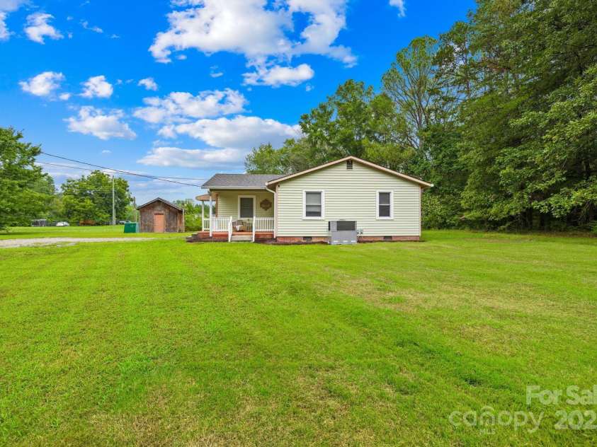 114 Graham Acres Road, Salisbury, NC 28147.  MLS# CAR4290916, YatesRealty ID 31924. 