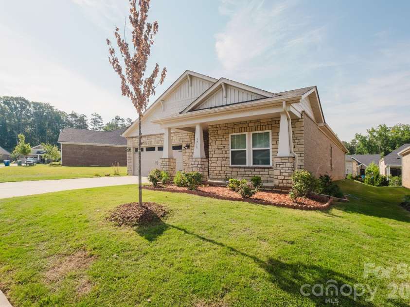 5213 Birchhill Road, Mint Hill, NC 28227.  MLS# CAR4393720, YatesRealty ID 31924. Extra-large flat lot
