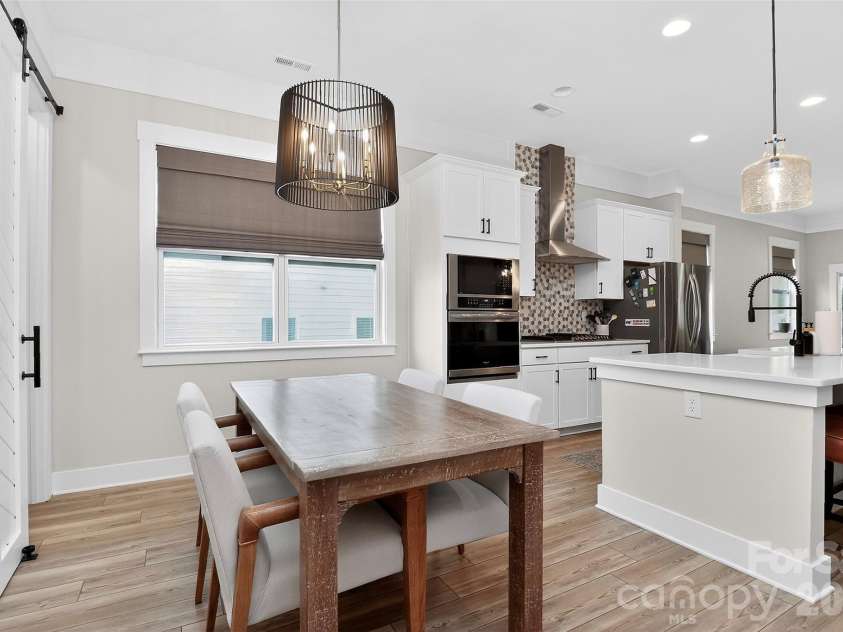 1101 Masefield Avenue, Matthews, NC 28105.  MLS# CAR4364671, YatesRealty ID 31925. 