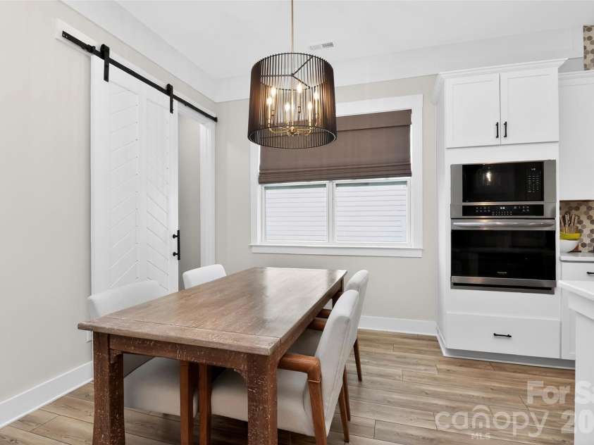 1101 Masefield Avenue, Matthews, NC 28105.  MLS# CAR4364671, YatesRealty ID 31925. Dining Area