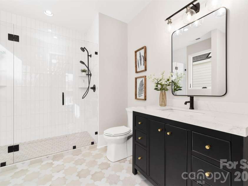 216 Walnut Street, Davidson, NC 28036.  MLS# CAR4300699, YatesRealty ID 31926. 