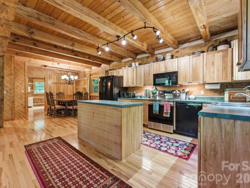 311 Copper Spur Drive, Maggie Valley, NC 28751.  MLS# CAR4387537, YatesRealty ID 31927. 