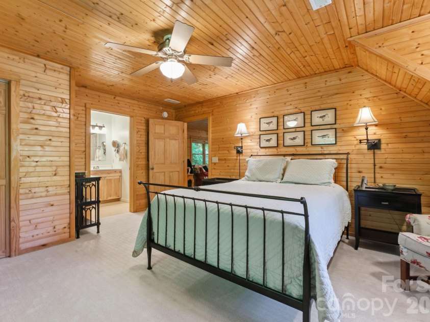 311 Copper Spur Drive, Maggie Valley, NC 28751.  MLS# CAR4387537, YatesRealty ID 31927. 