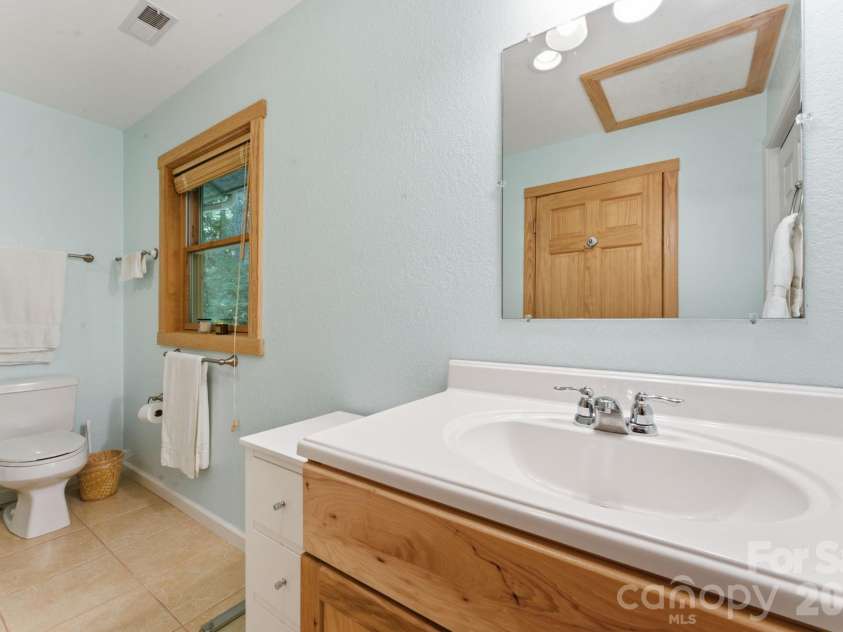 311 Copper Spur Drive, Maggie Valley, NC 28751.  MLS# CAR4387537, YatesRealty ID 31927. 