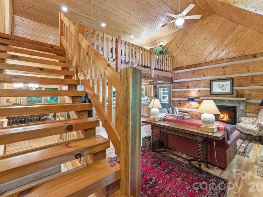 311 Copper Spur Drive, Maggie Valley, NC 28751.  MLS# CAR4387537, YatesRealty ID 31927. 