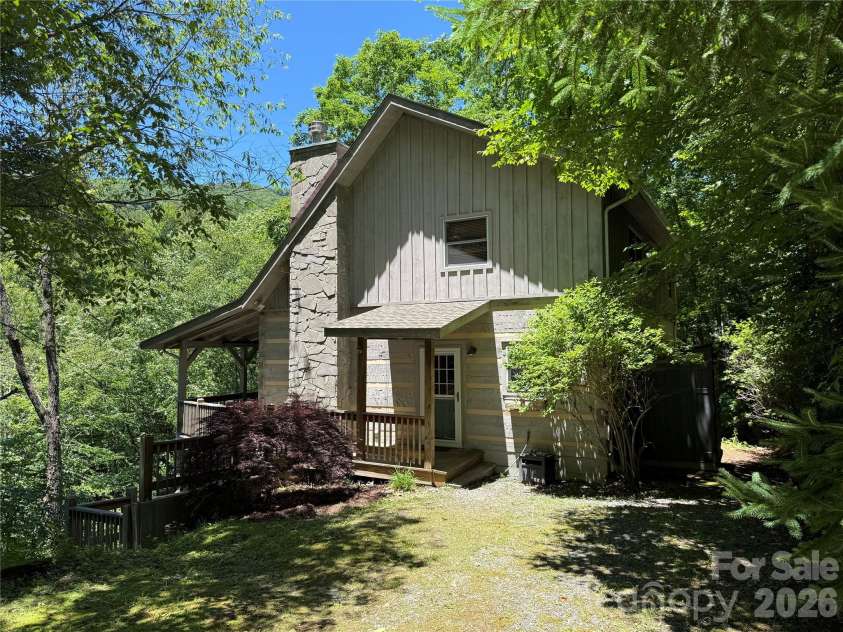 311 Copper Spur Drive, Maggie Valley, NC 28751.  MLS# CAR4387537, YatesRealty ID 31927. 