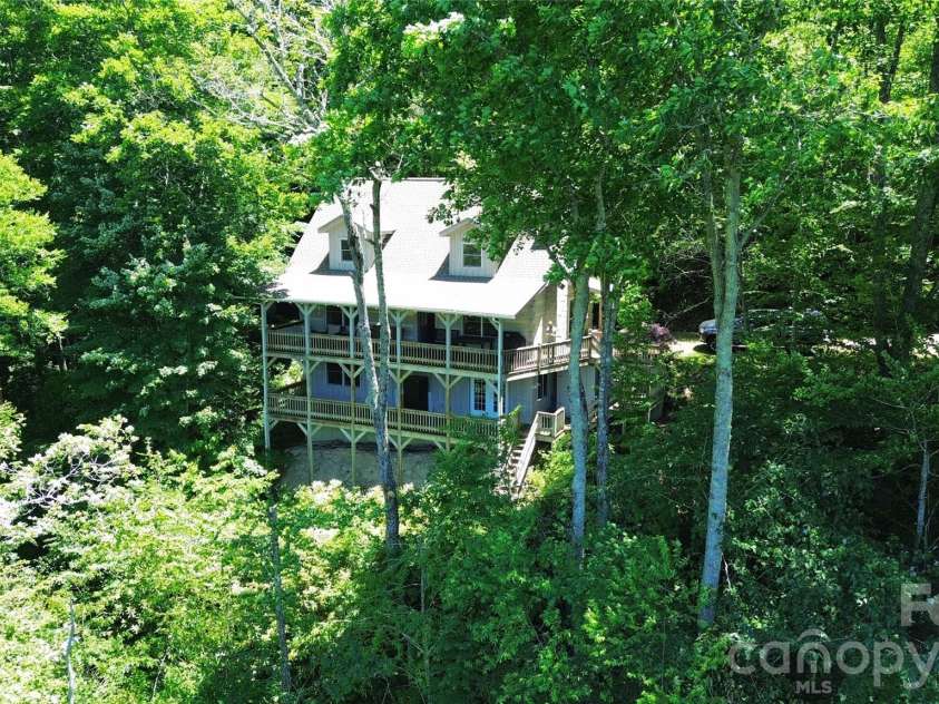 311 Copper Spur Drive, Maggie Valley, NC 28751.  MLS# CAR4387537, YatesRealty ID 31927. 