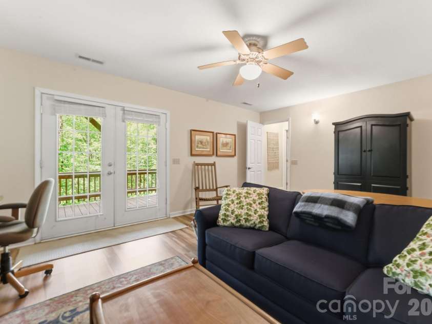 311 Copper Spur Drive, Maggie Valley, NC 28751.  MLS# CAR4387537, YatesRealty ID 31927. Basement recreation or office space