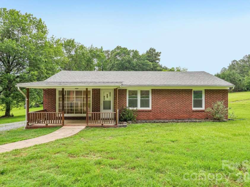 435 Parker Circle, Norwood, NC 28128.  MLS# CAR4388801, YatesRealty ID 31928. 