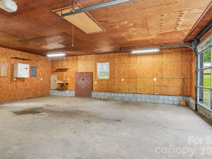 435 Parker Circle, Norwood, NC 28128.  MLS# CAR4388801, YatesRealty ID 31928. 