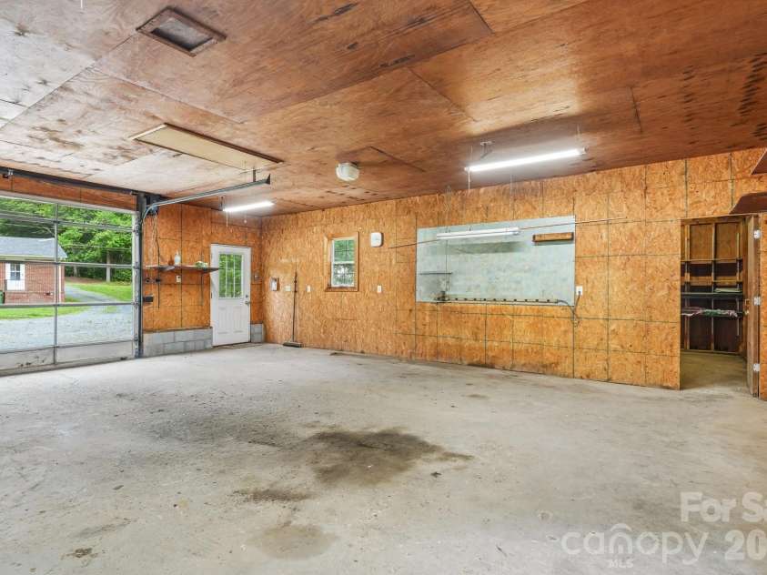 435 Parker Circle, Norwood, NC 28128.  MLS# CAR4388801, YatesRealty ID 31928. 