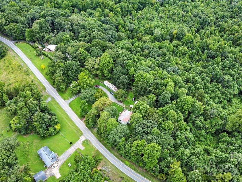 450 Dixon School Road, Kings Mountain, NC 28086.  MLS# CAR4291938, YatesRealty ID 31928. 