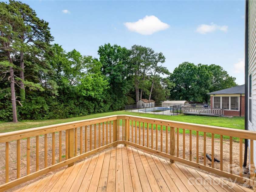 675 Fisher Street, Kannapolis, NC 28027.  MLS# CAR4392519, YatesRealty ID 31929. 