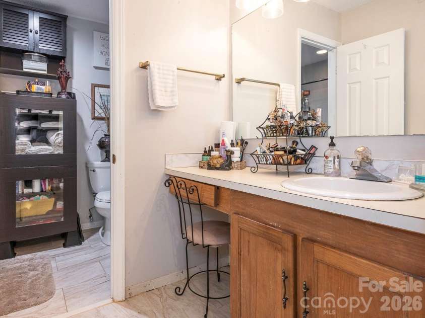 7200 Winery Lane, Charlotte, NC 28227.  MLS# CAR4352224, YatesRealty ID 3193. 
