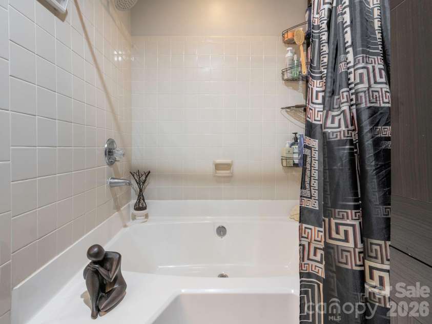 7200 Winery Lane, Charlotte, NC 28227.  MLS# CAR4352224, YatesRealty ID 3193. 