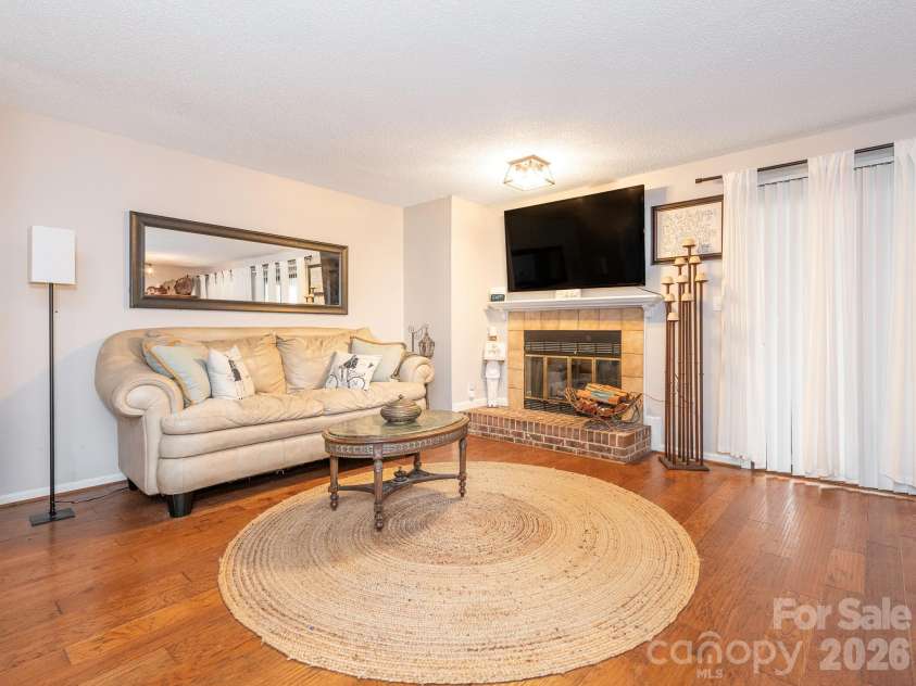7200 Winery Lane, Charlotte, NC 28227.  MLS# CAR4352224, YatesRealty ID 3193. 