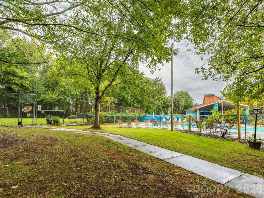 7200 Winery Lane, Charlotte, NC 28227.  MLS# CAR4352224, YatesRealty ID 3193. 