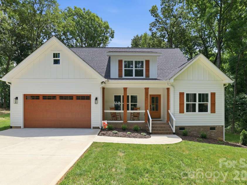 1004 Sandy Ridge Road, Monroe, NC 28112.  MLS# CAR4384931, YatesRealty ID 31930. 
