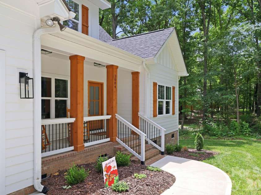 1004 Sandy Ridge Road, Monroe, NC 28112.  MLS# CAR4384931, YatesRealty ID 31930. 