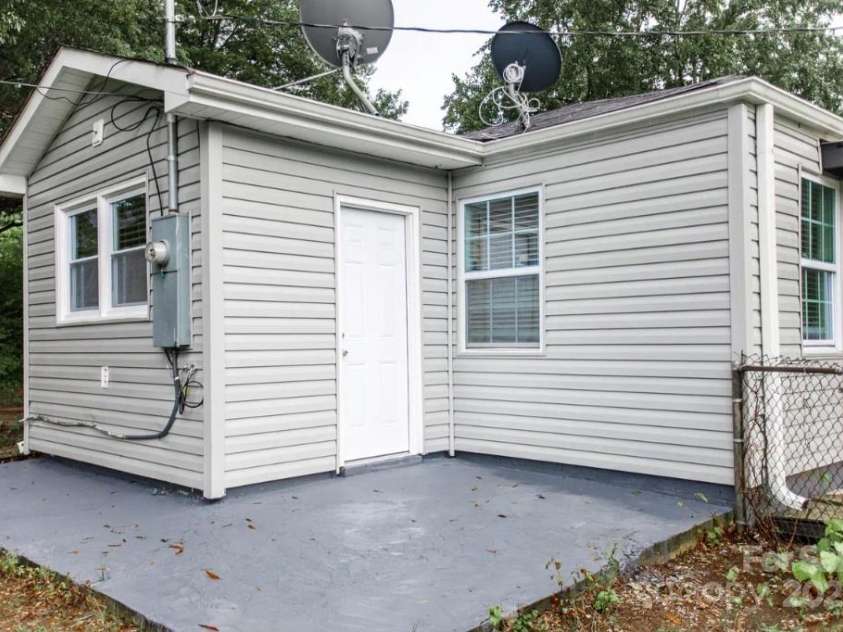 1103 Amelia Avenue, Rock Hill, SC 29732.  MLS# CAR4292185, YatesRealty ID 31931. 