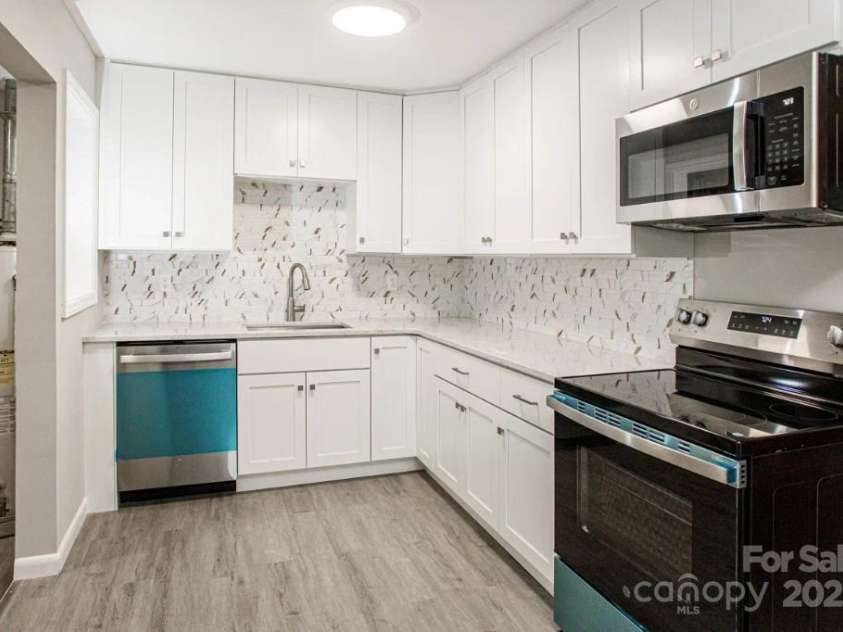 1103 Amelia Avenue, Rock Hill, SC 29732.  MLS# CAR4292185, YatesRealty ID 31931. 