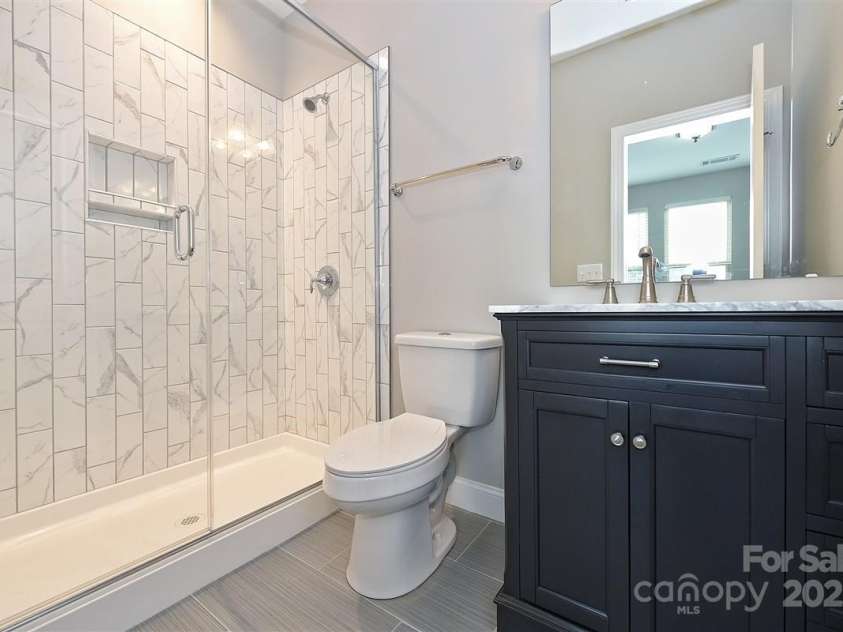 2635 Statesville Avenue, Charlotte, NC 28206.  MLS# CAR4290850, YatesRealty ID 31932. 