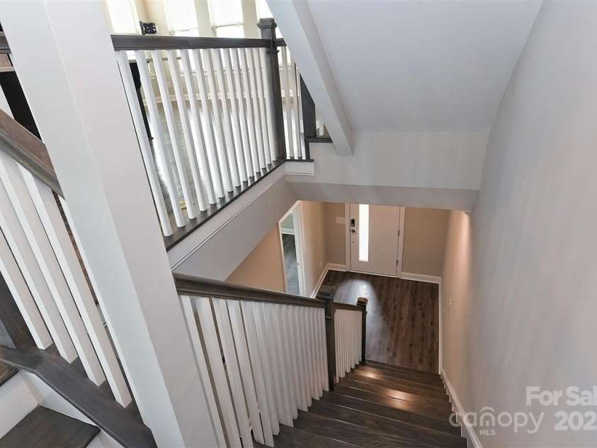 2635 Statesville Avenue, Charlotte, NC 28206.  MLS# CAR4290850, YatesRealty ID 31932. 