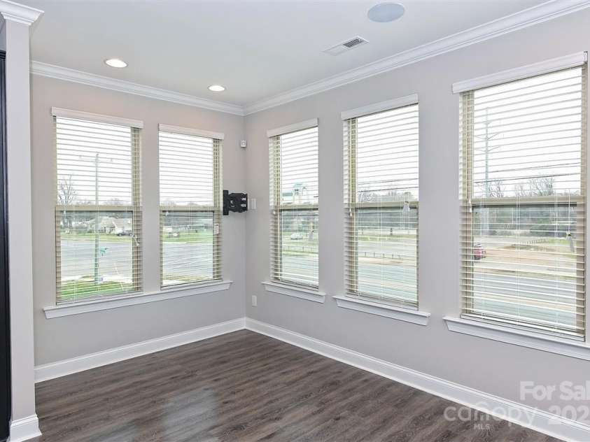 2635 Statesville Avenue, Charlotte, NC 28206.  MLS# CAR4290850, YatesRealty ID 31932. 