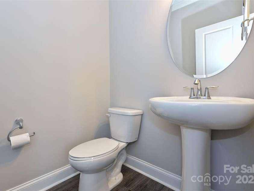 2635 Statesville Avenue, Charlotte, NC 28206.  MLS# CAR4290850, YatesRealty ID 31932. 
