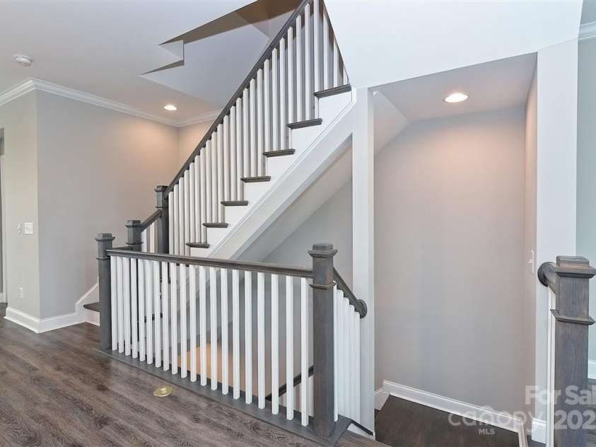 2635 Statesville Avenue, Charlotte, NC 28206.  MLS# CAR4290850, YatesRealty ID 31932. 