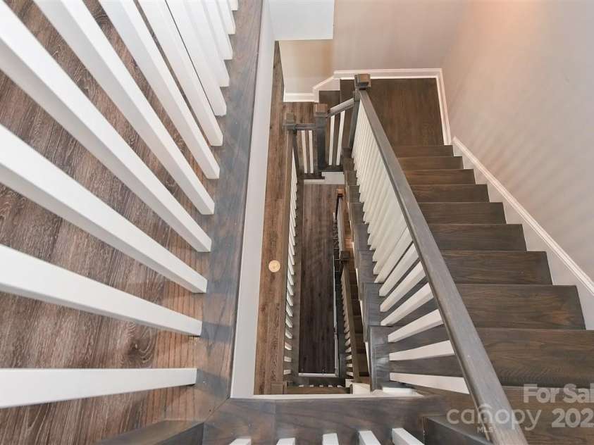 2635 Statesville Avenue, Charlotte, NC 28206.  MLS# CAR4290850, YatesRealty ID 31932. 