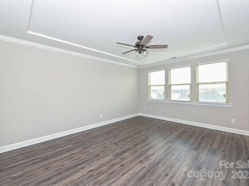 2635 Statesville Avenue, Charlotte, NC 28206.  MLS# CAR4290850, YatesRealty ID 31932. 
