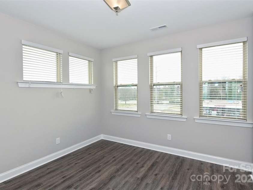2635 Statesville Avenue, Charlotte, NC 28206.  MLS# CAR4290850, YatesRealty ID 31932. 