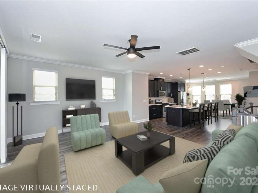 2635 Statesville Avenue, Charlotte, NC 28206.  MLS# CAR4290850, YatesRealty ID 31932. 