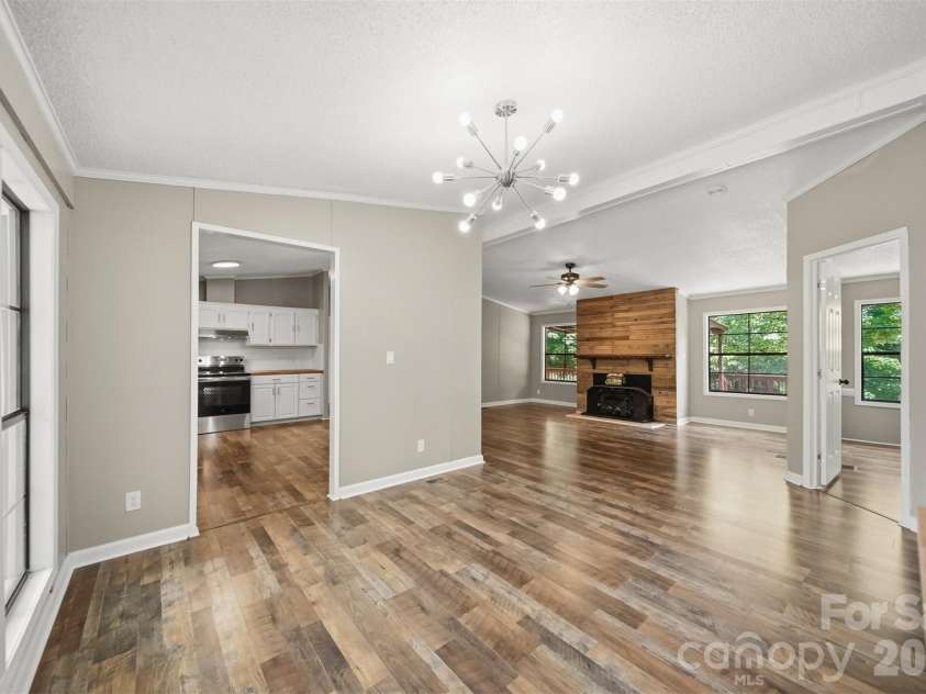 4944 Largo Court, Conover, NC 28613.  MLS# CAR4403514, YatesRealty ID 31932. 