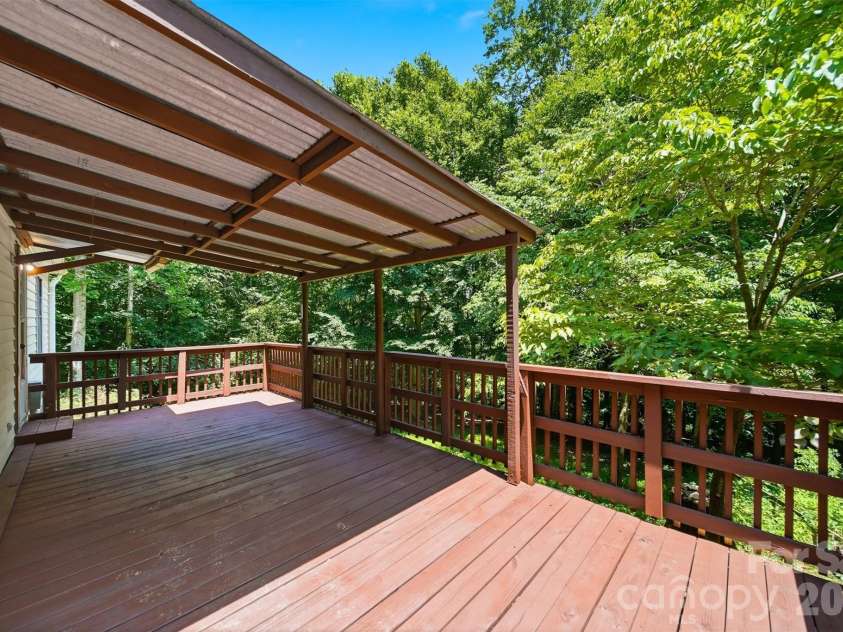 4944 Largo Court, Conover, NC 28613.  MLS# CAR4403514, YatesRealty ID 31932. 