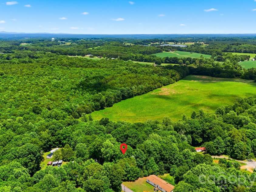 4944 Largo Court, Conover, NC 28613.  MLS# CAR4403514, YatesRealty ID 31932. 